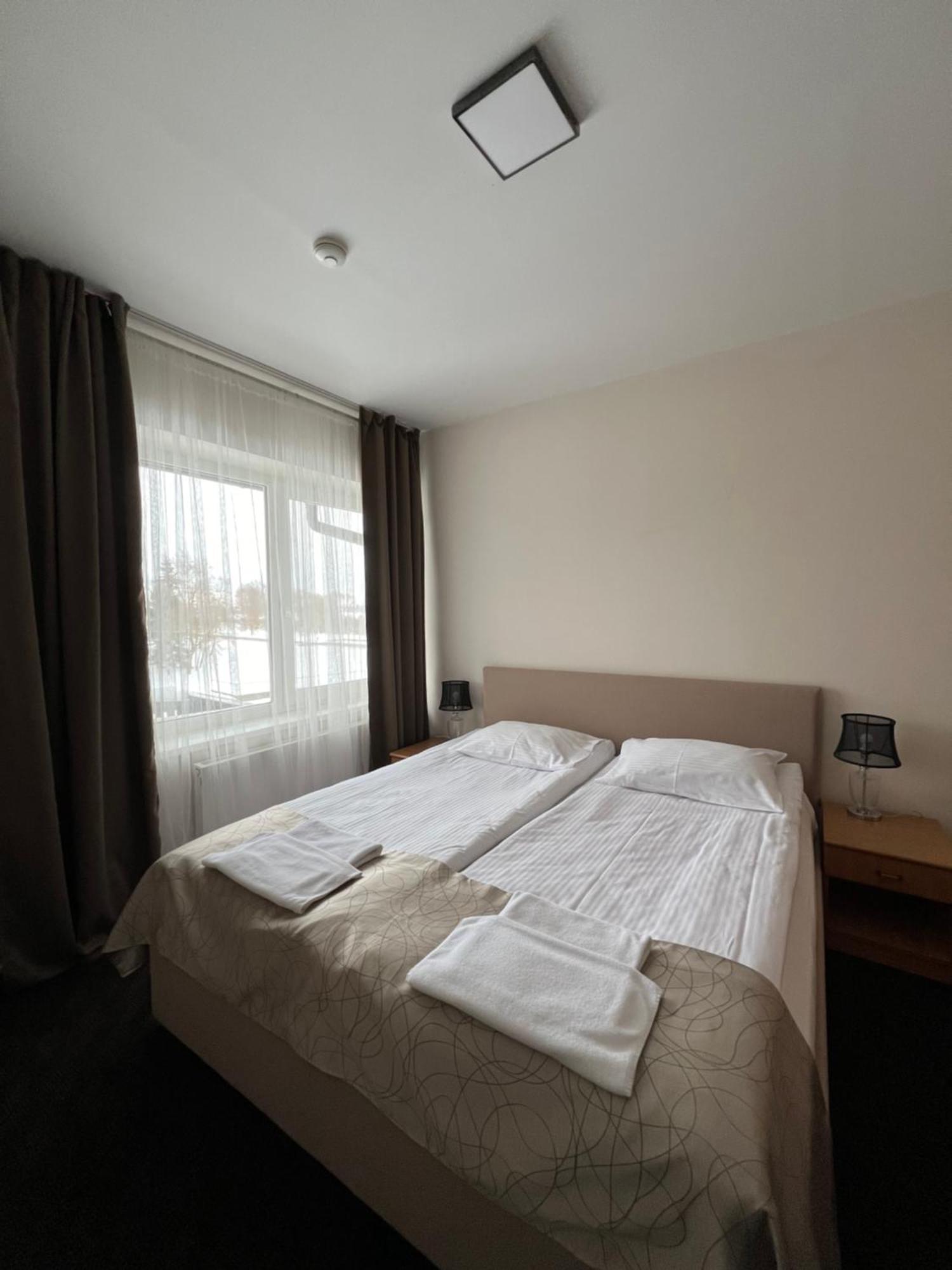 Butenas Hotel Tyla Biržai Exteriör bild