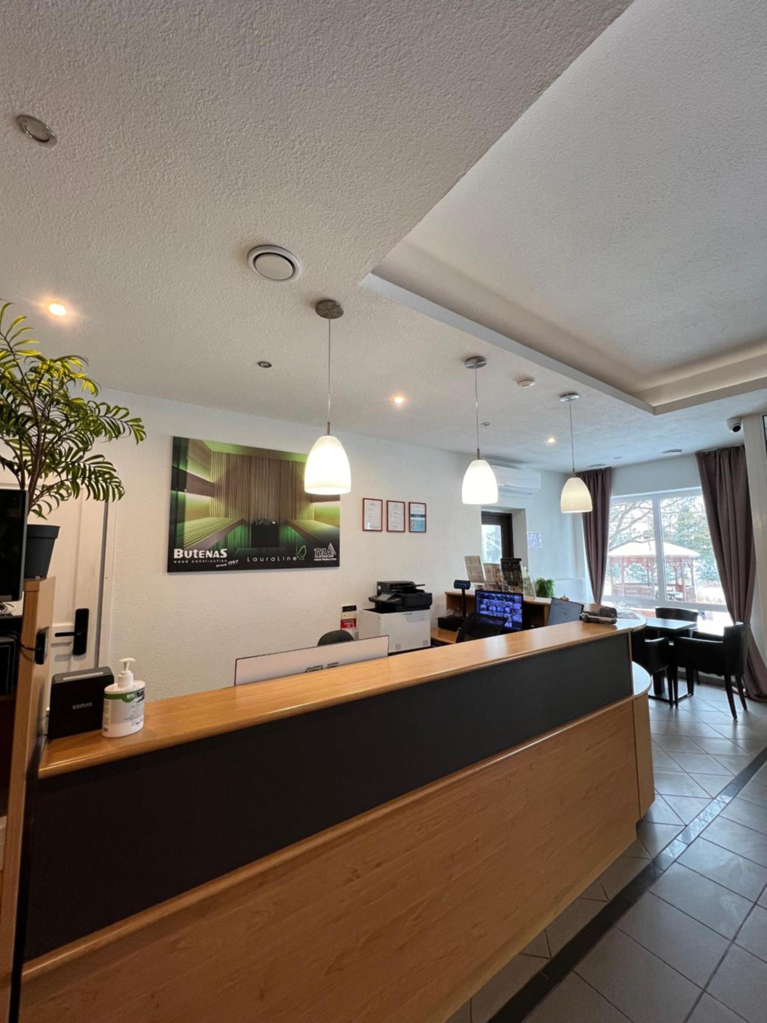 Butenas Hotel Tyla Biržai Exteriör bild