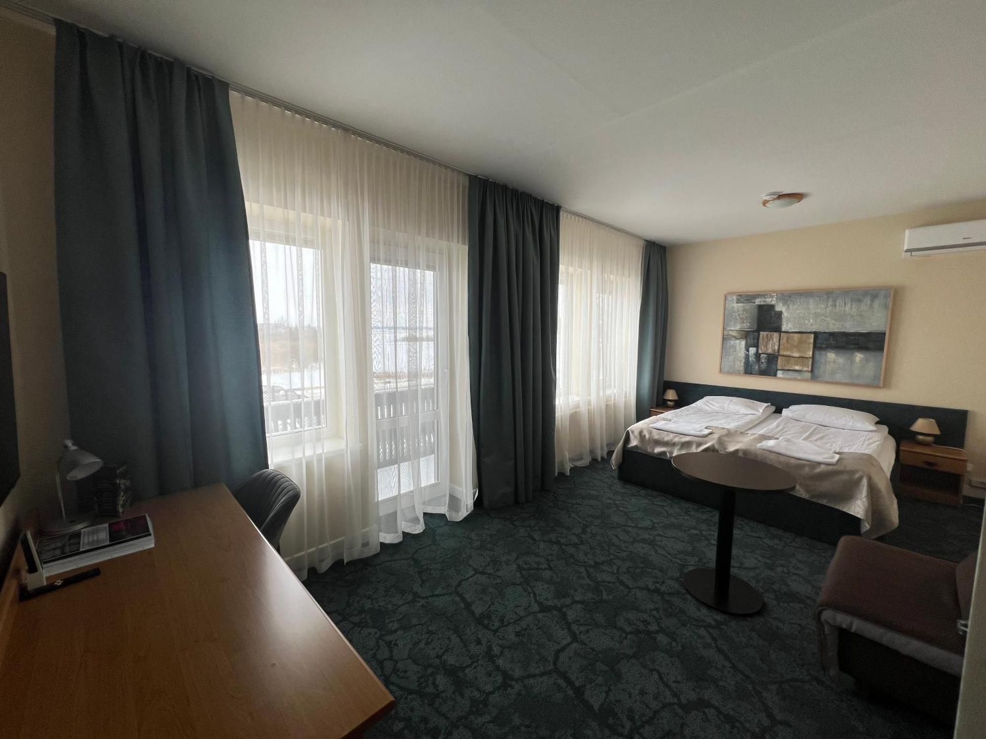 Butenas Hotel Tyla Biržai Exteriör bild